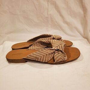 Universal Thread Louise Chevron women's studded sandals size 10